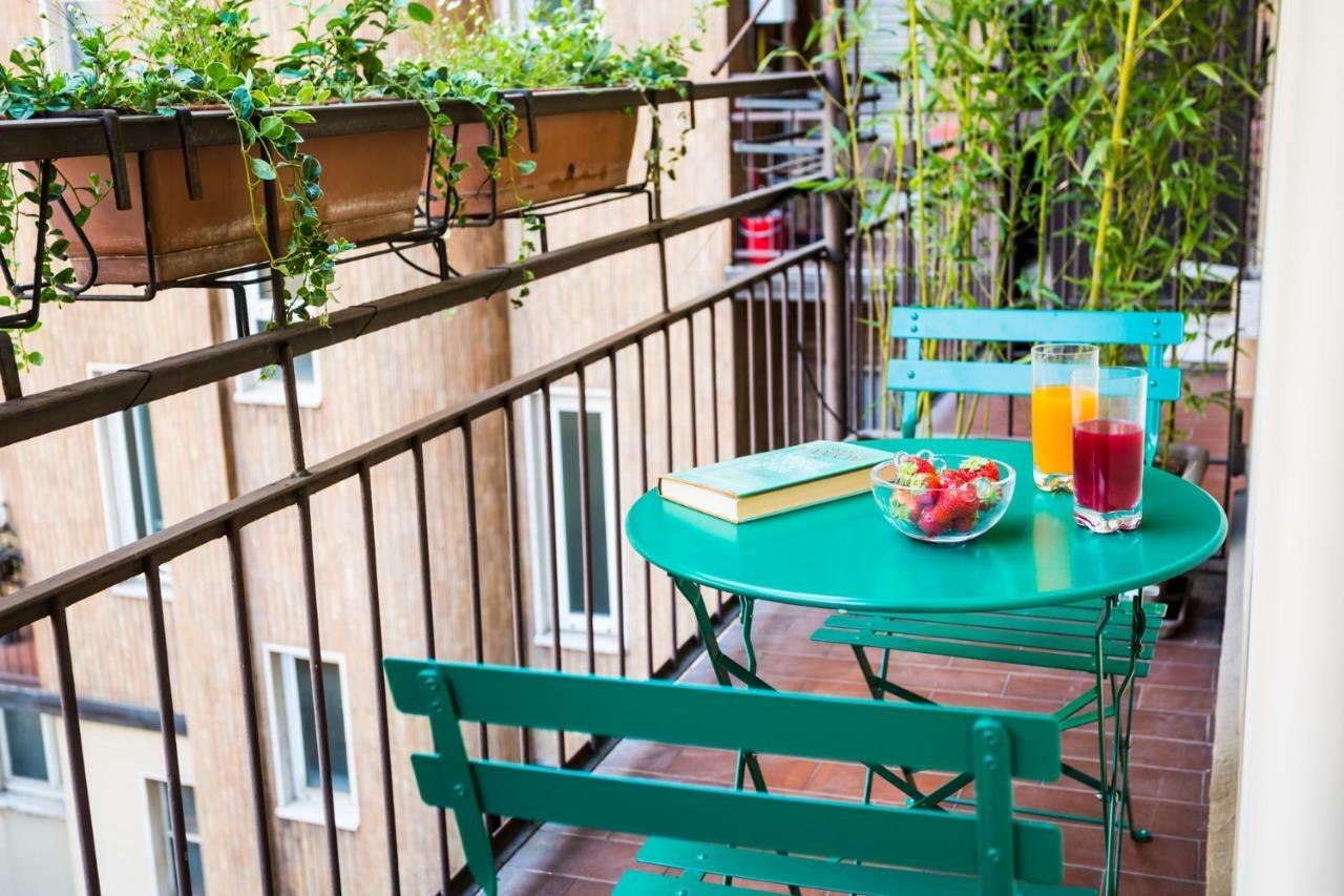 Lovely Studio With Terrace In The Heart Of 밀라노 외부 사진