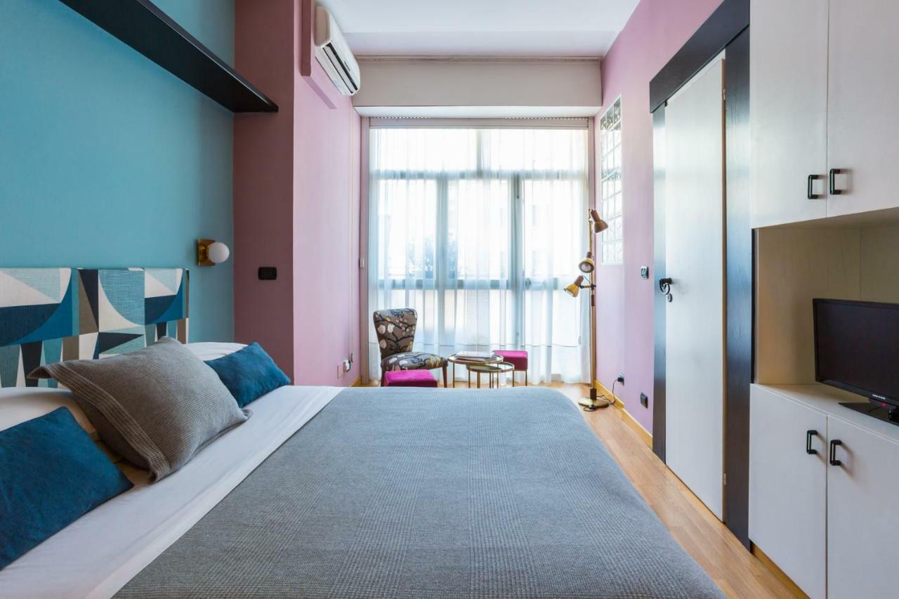 Lovely Studio With Terrace In The Heart Of 밀라노 외부 사진